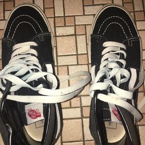 Black high top vans 7.5
